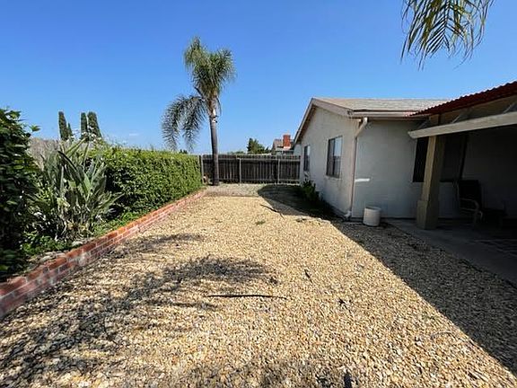 3rd image of 10232 Baroness Ave