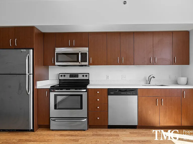 Corbett Heights Apartment Homes — Photo 37