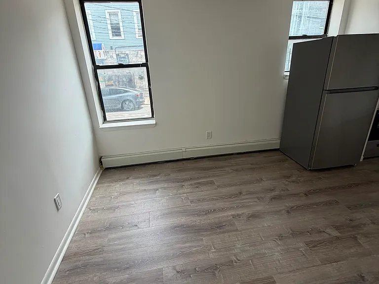 16 Bergen Ave #2 — Photo 6