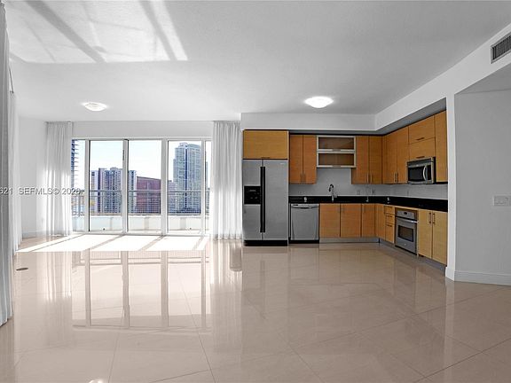 2nd image of 60 SW 13th St APT 1700