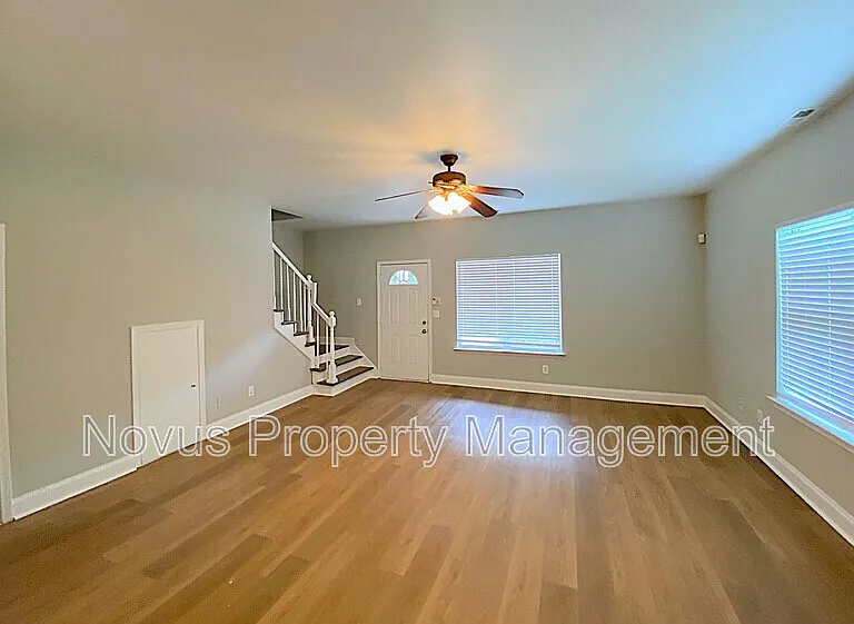 145 Bowen St #C4 — Photo 4