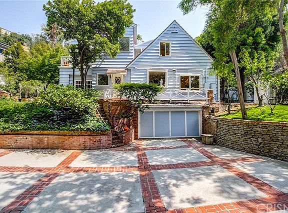 2nd image of 3700 Ventura Canyon Ave