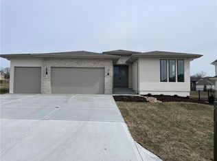 2701 NE Wheatley Dr, Blue Springs, MO 64029