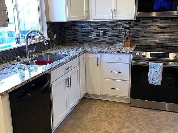 2nd image of 11803 W Belmont Dr