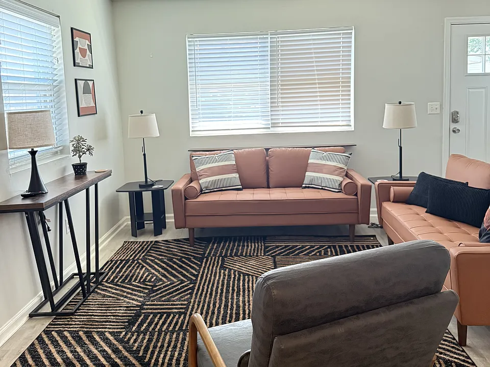 16 Reid St #1