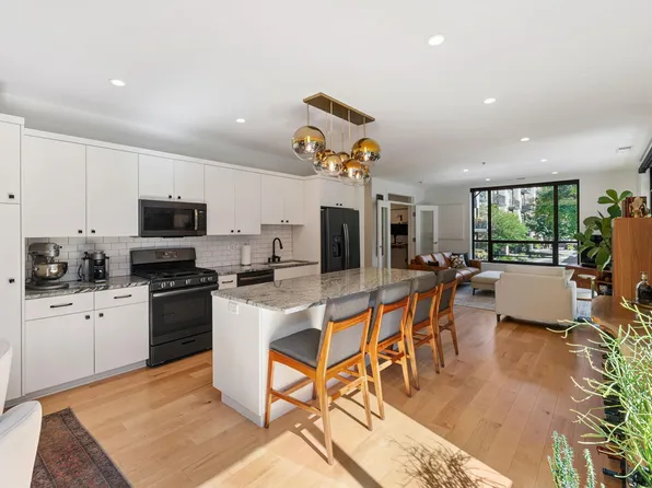 3104 W Lake St Unit 211, Minneapolis, MN 55416