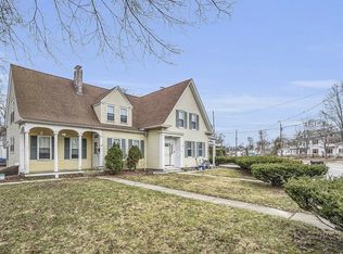41-43 Middlesex St, North Chelmsford, MA 01863