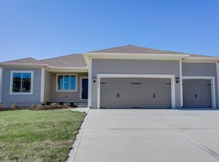 12258 S Pine St, Olathe, KS 66061