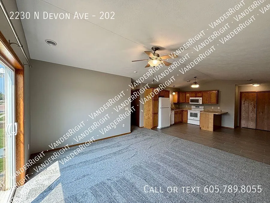 Updated 2 Bedroom Apartment in Tea! — Photo 3