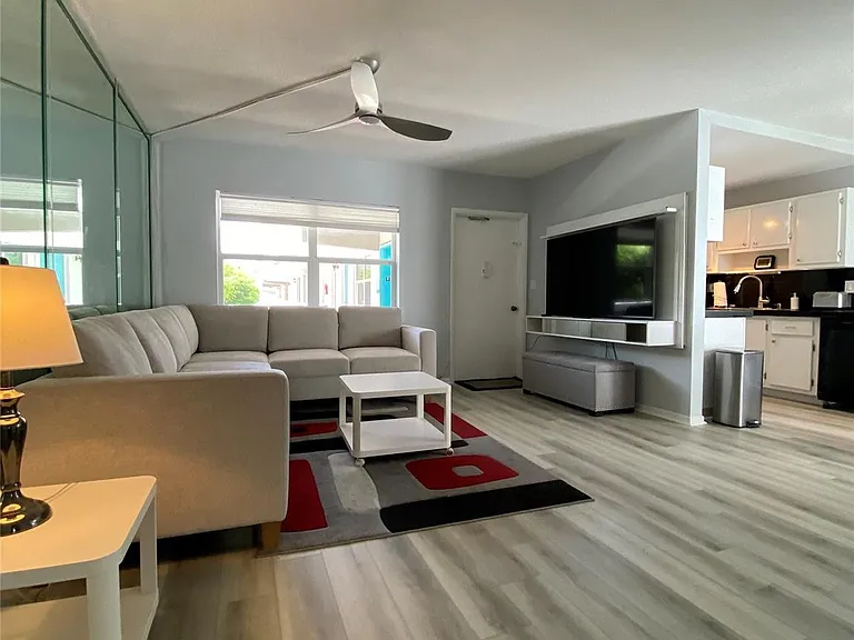 224 Hibiscus Ave #253 — Photo 7