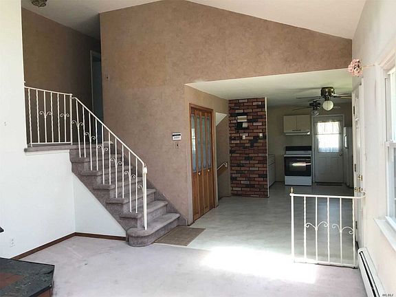 5th image of 135 Sunset Ave