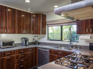 1895 Parkcrest Dr, Costa Mesa, CA 92627