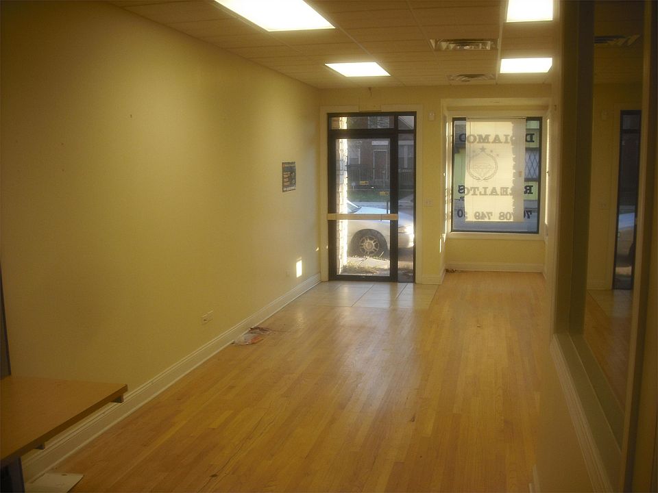 2nd image of 6243 26th St Ste C