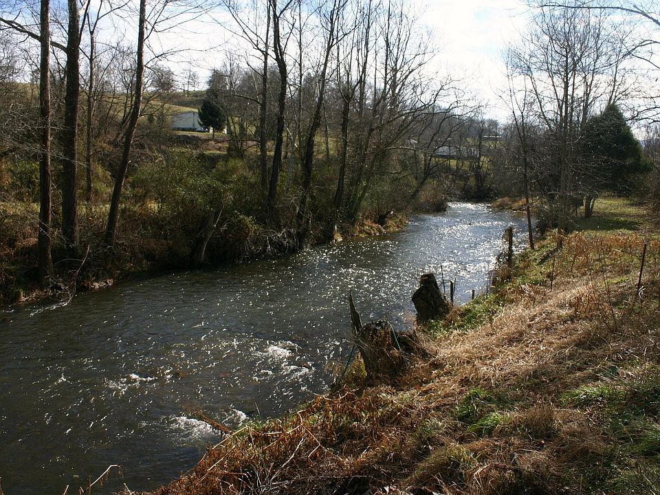 2nd image of 1230 Crabtree Rd