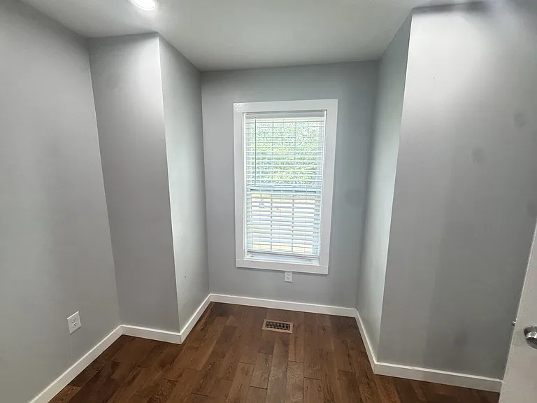 48 Charterhouse Ave — Photo 5