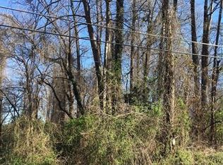 2220 Kennesaw Dr, Charlotte, NC 28216