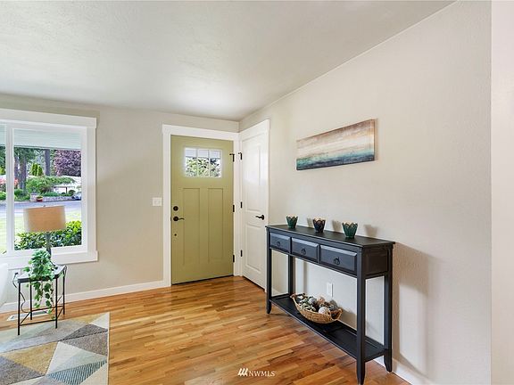 5th image of 2121 87th Avenue Ct E
