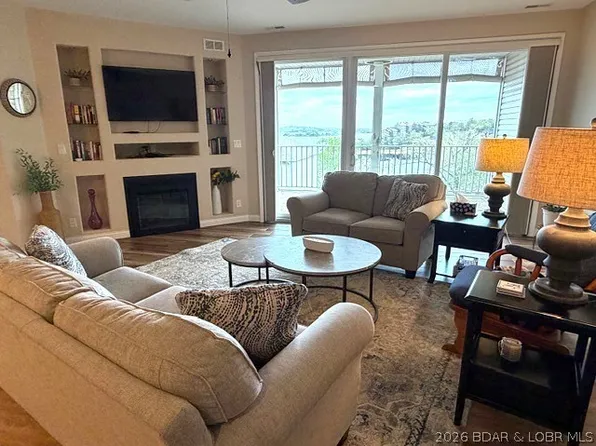 4491 Ski Dr #313, Osage Beach, MO 65065