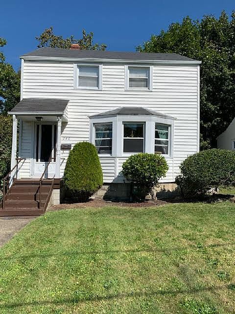 1st image of 240 Wallula Ave