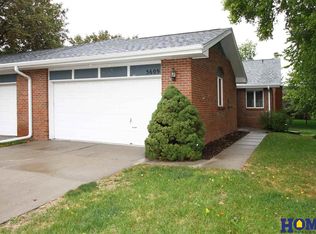 5609 S 73rd St, Lincoln, NE 68516