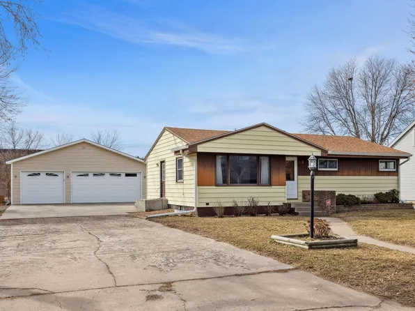 116 River Edge Way NE, Fridley, MN 55432