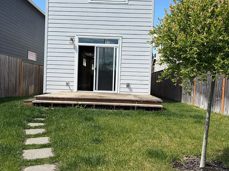 332 E Wayno Way — Photo 12