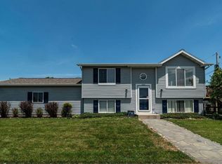 9316 Broadway Dr, Sturtevant, WI 53177