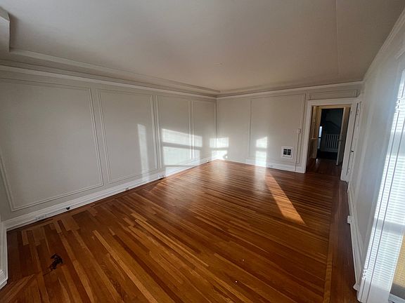 4th image of 1808 Octavia St APT 5