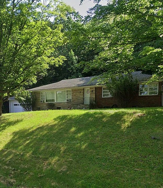 1st image of 44 Highland Dr
