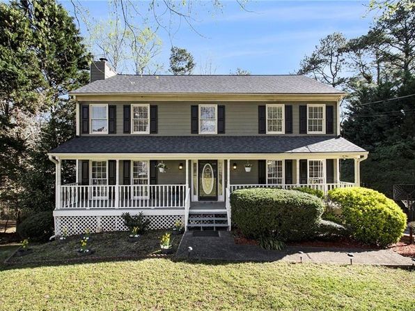 1472 Hartman Dr SW, Lilburn, GA 30047