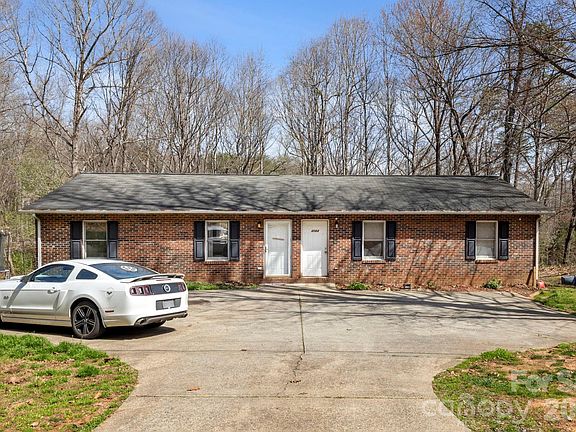 2nd image of 4562 Grassy Creek Rd