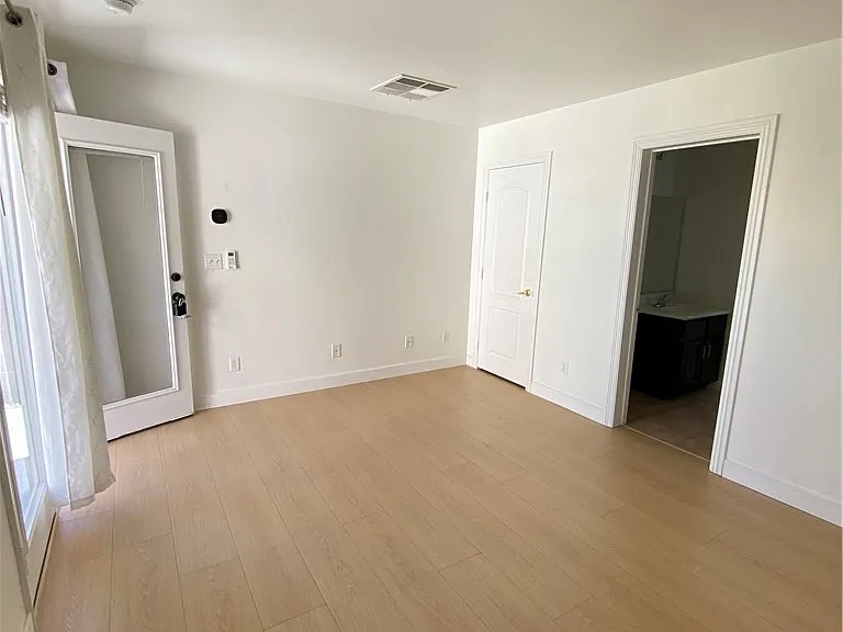 2266 Smokey Sky Dr — Photo 30