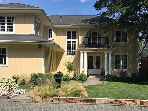 Stately Colonial with stunni