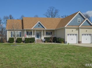 109 Creekside Dr, Moyock, NC 27958