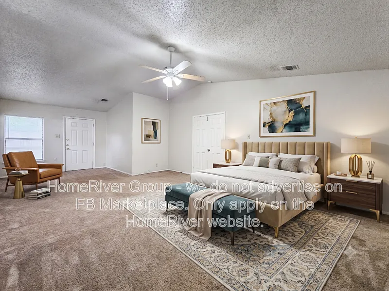 3 bed, 2.0 bath, 2079 sqft, $1,795 — Photo 3