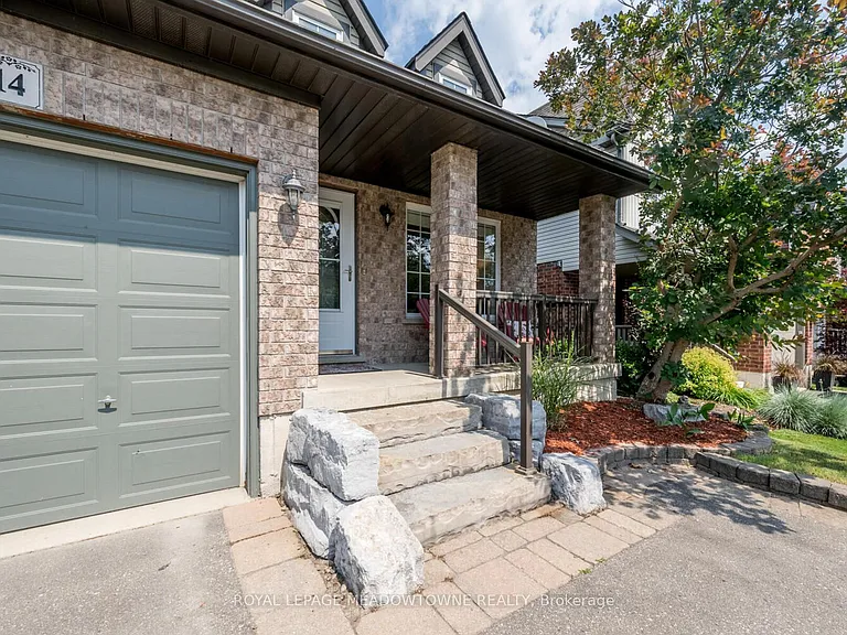 14 Costigan Ct — Photo 48