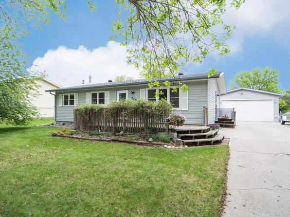 720 10th Ave W, West Fargo, ND 58078