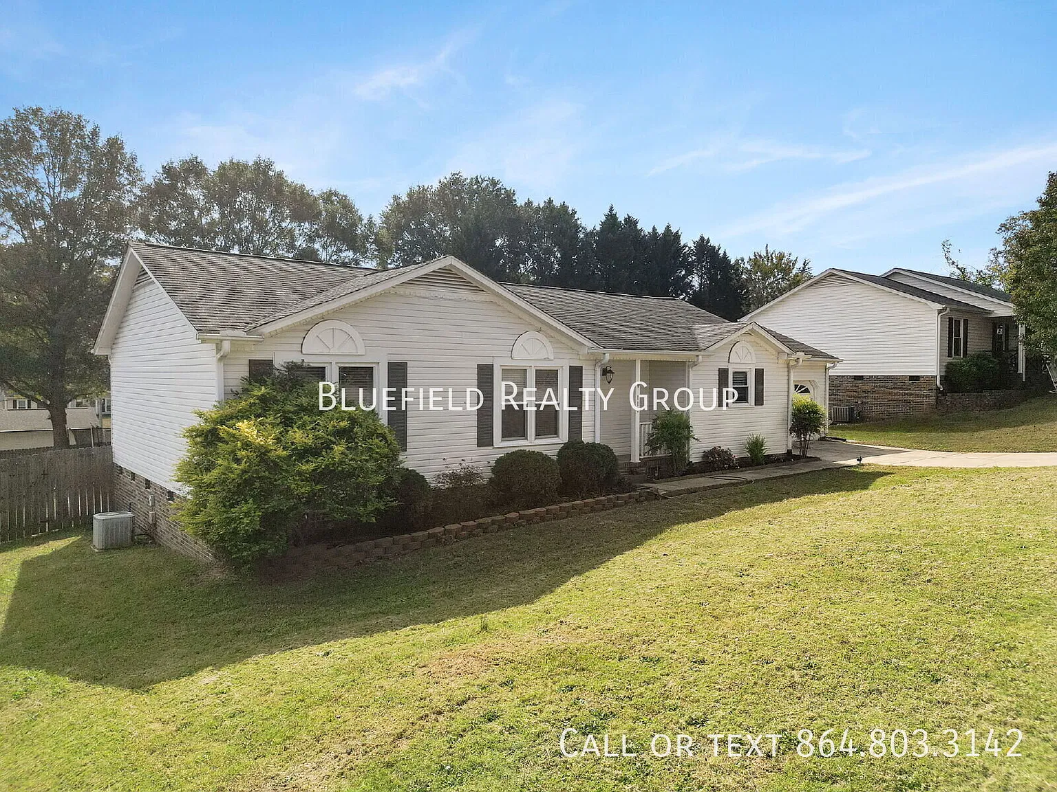 3-Bedroom, 2-Bath Ranch with Fenced Backyard & Spacious Deck! $1,795/mo rent — Photo 2