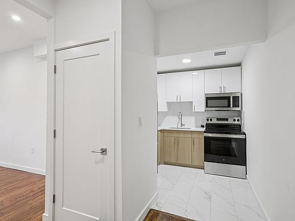 5th image of 329 Park Ave APT 1A