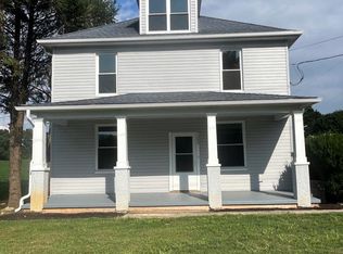 7392 Corner Rd, Mercersburg, PA 17236