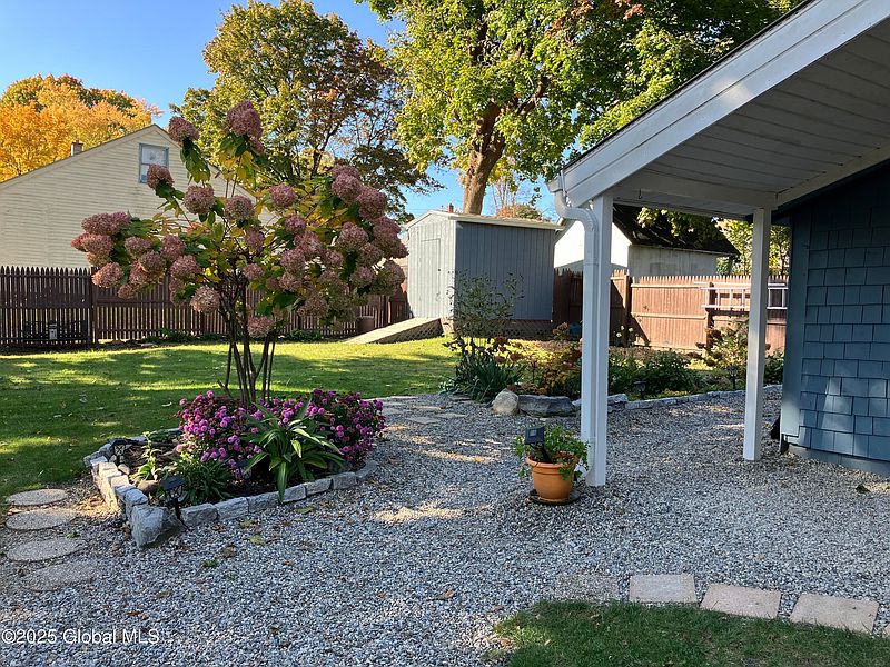 5th image of 42 Peck Avenue