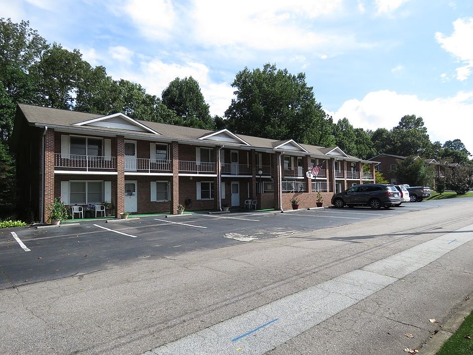 44 White Oak St Franklin NC Zillow