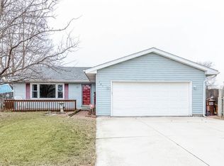 721 Schoolgate Rd, New Lenox, IL 60451