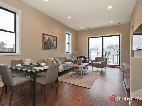 Living Room / Dining Room