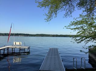 4580 Main St, Onekama, MI 49675