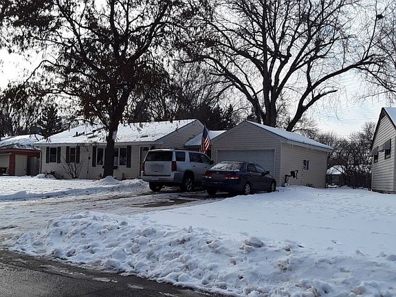 2nd image of 2353 Circle Dr
