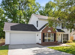 1155 Somerset Crossing Ln, Kernersville, NC 27284