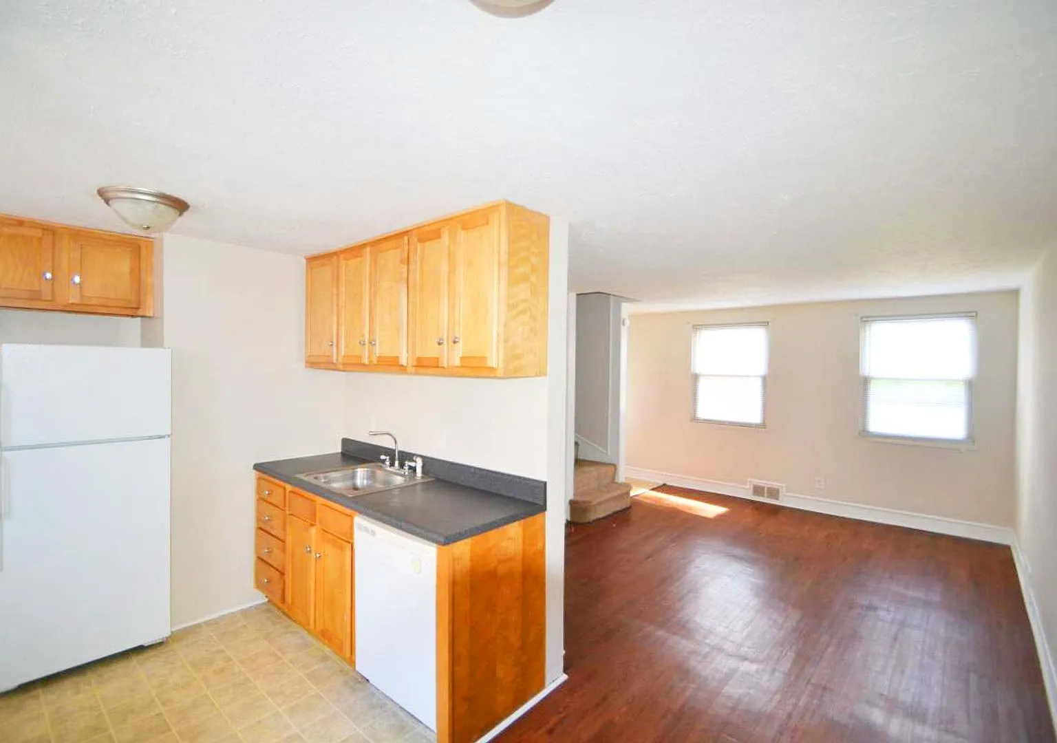 Mulberry Apartments — Photo 2