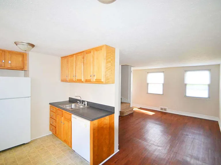 Mulberry Apartments — Photo 2