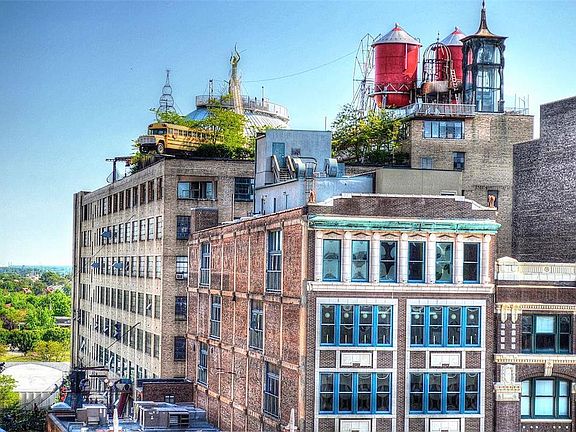 3rd image of 1501 Locust 802